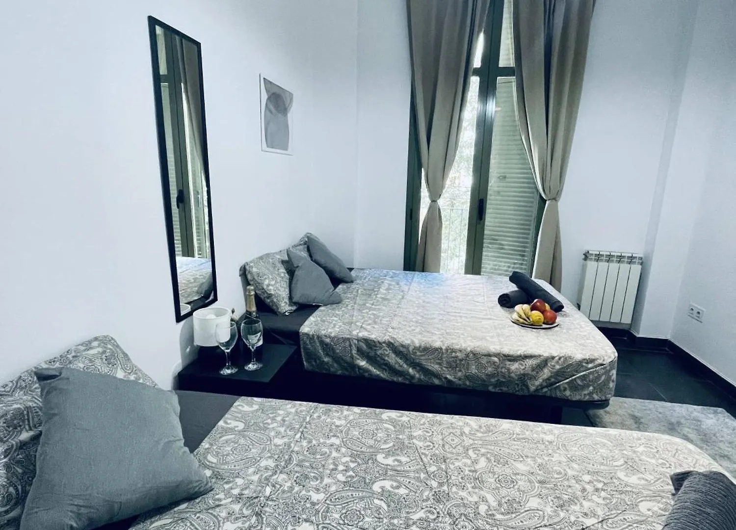 Sepulveda 1 Bed & Breakfast Barcelona Spain